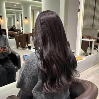 ロング カラー kelly.un MIUのヘアスタイル