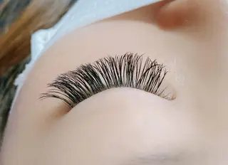 マツエク・マツパ サハシ シオリの眉毛・アイブロウイメージ