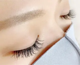 マツエク・マツパ Lucia Stock eyelash salon所属・Lucia 内田のマツエク・マツパデザイン