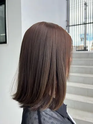 カラー 宇座 杏音のヘアスタイル
