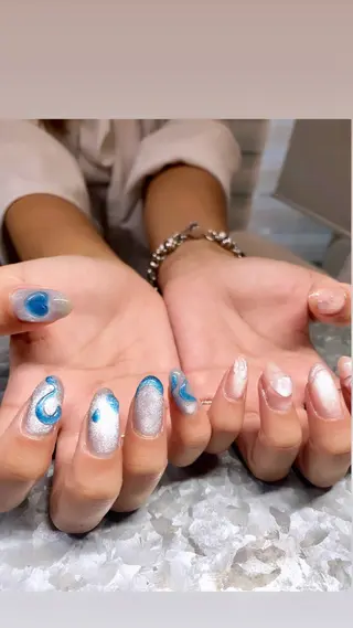 ネイル 13日3980円‼️ マグもデザインも◎のネイルデザイン