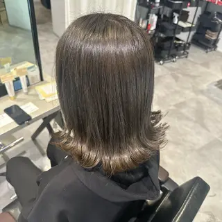 ミディアム カラー 岩本みるか/ 暖色カラー/ベージュのヘアスタイル