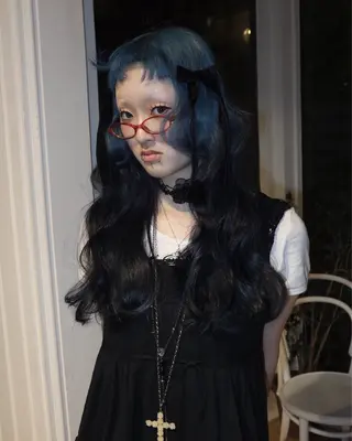 ロング カラー ALBUM  池袋所属・来美 / クルミのヘアスタイル