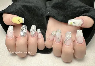 ネイル Blossom  nail所属・A yuのネイルデザイン