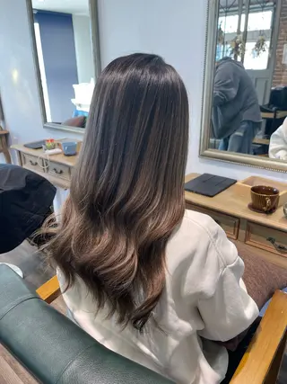 ロング カラー Felice Erikaのヘアスタイル