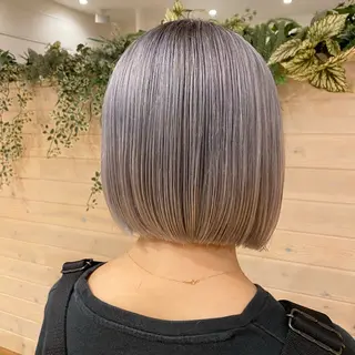 ショート カラー bluem所属・山西 真琴のヘアスタイル