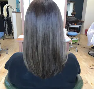 セミロング カラー 湯浅  隆のヘアスタイル