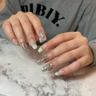 ネイル Ami 🦥のネイルデザイン