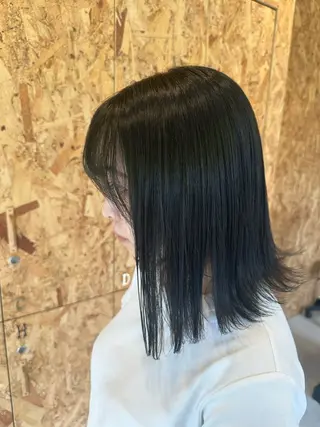 ミディアム 野上 麗のヘアスタイル