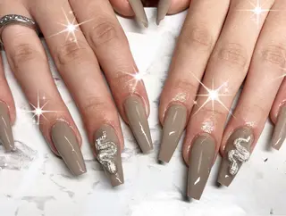ネイル Nailsalon SKiのネイルデザイン