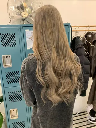 ロング カラー moeka レイヤー /艶カラー/韓国のヘアスタイル