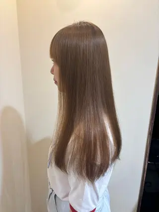 ロング 長岡 千夏のヘアスタイル