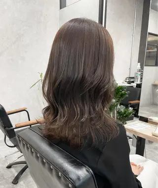 ミディアム カラー いなみね はるきのヘアスタイル