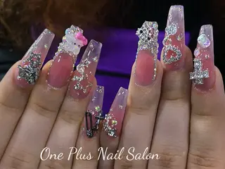 ネイル One Plus キキのネイルデザイン