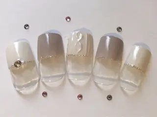 ネイル imymemine所属・渡邊 束紗のネイルデザイン