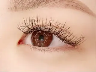 マツエク・マツパ Rairia nail&eyelash所属・Rairia CHIKAのマツエク・マツパデザイン