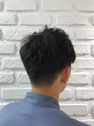 ショート パーマ メンズ 【暖色カラー特化】 中山由梨のヘアスタイル