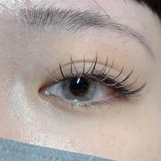 マツエク・マツパ アイブロウ ELFIN所属・【束感まつ毛 】 ELFINのマツエク・マツパデザイン