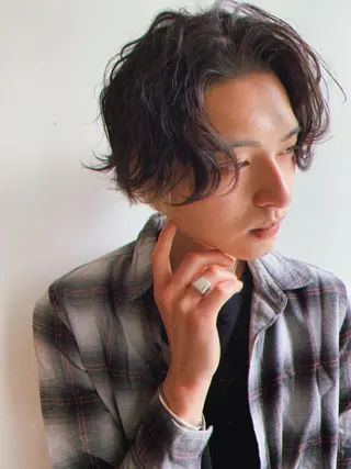 ミディアム パーマ メンズ Chill所属・三矢 ちなつのヘアスタイル
