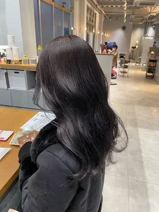 ロング カラー エマ ピボット 中川店所属・富原崇太/切りっぱな しボブ/透明感カラーのヘアスタイル