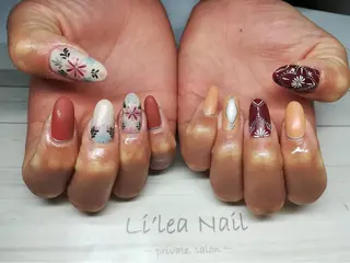 ネイル Li'leaNail AINAのネイルデザイン