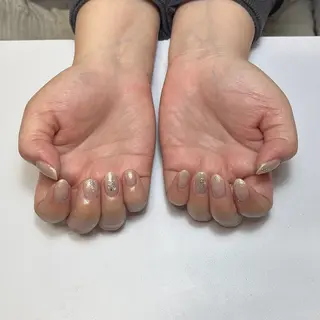 ネイル ネイルサロンエーナインイオン西町店所属・大館 萌香のネイルデザイン