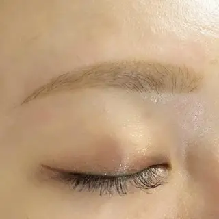 アイブロウ アイリスト🐱 mokaのマツエク・マツパデザイン