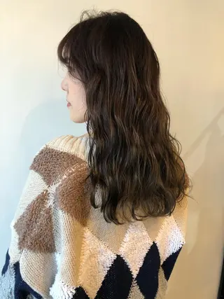 ロング カラー 安藤 佑衣のヘアスタイル