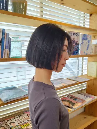 ミディアム カラー little×PORTO 元町所属・Topstylist ゆきこのヘアスタイル
