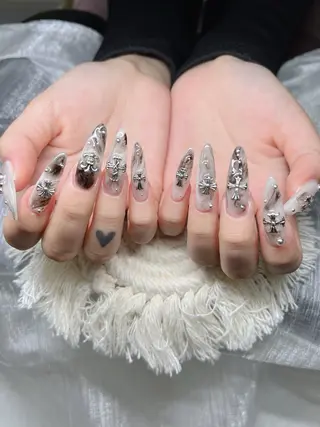 ネイル Lee Nailsのネイルデザイン
