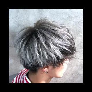 ショート 及川シゲル 髪質改善講師のヘアスタイル