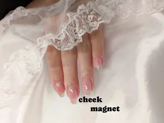 ネイル HENECY🍓 momokaのネイルデザイン