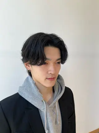 ミディアム パーマ メンズ 🏆メンズヘア特化 🥇代表りんぺーのヘアスタイル