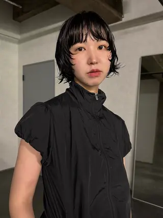 ショート パーマ ofF élua所属・もりしま あやかのヘアスタイル