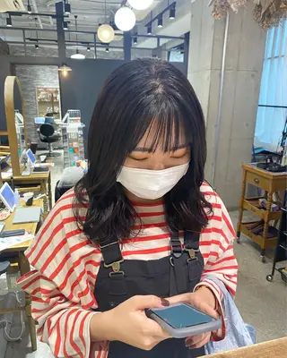 ミディアム カラー & Graph. 立川🥣🌿のヘアスタイル