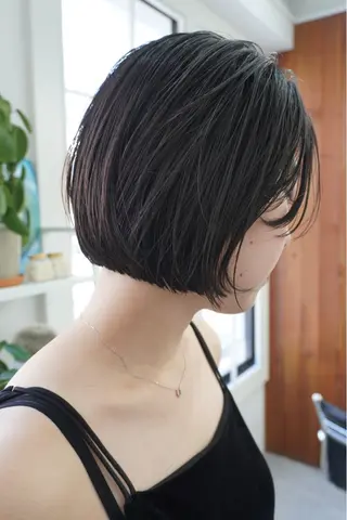 ショート カラー レイヤー／似合わせ TAKUYAのヘアスタイル