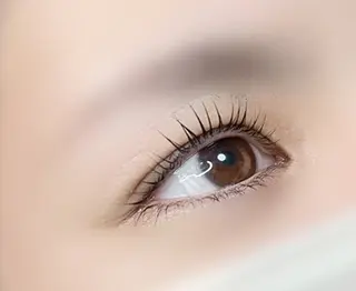 マツエク・マツパ rEINEまつ毛パーマ（カール）所属・与那原東浜rEINE まつ毛パーマのマツエク・マツパデザイン