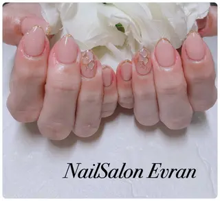 ネイル Nail salon Evranのネイルデザイン