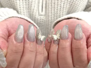 ネイル Shis_🦄shi 韓国風キラキラネイルのネイルデザイン