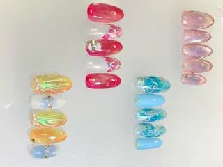 ミディアム H NANAのネイルデザイン