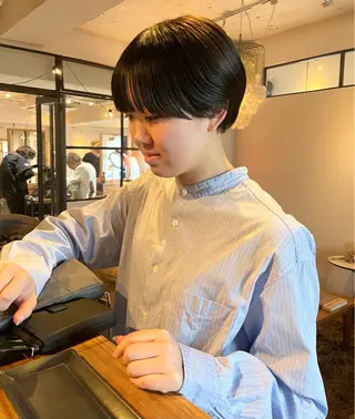 ショート カラー ファッションに 溶け込むstyleのヘアスタイル