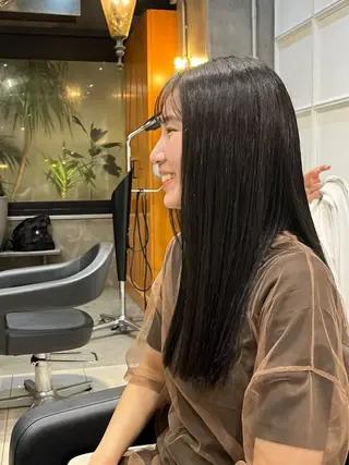 ロング ラフィスヘアー オウスケのヘアスタイル