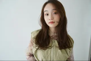 ロング ヘアアレンジ 🍓艶髪/艶カラー ハイトーン/しんたにのヘアスタイル