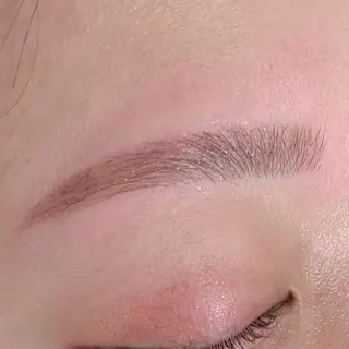 アイブロウ LEV.(レヴ)草加 梶原彩冬美のマツエク・マツパデザイン