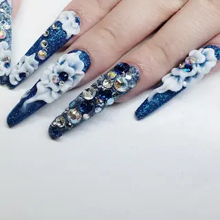 ロング ネイル クロキ 。のネイルデザイン