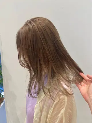 セミロング カラー 韓国風レイヤーカット 💎髪質改善"yuiのヘアスタイル