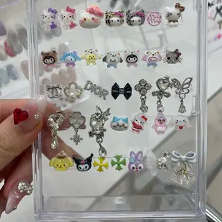 ネイル moon nail hikariのネイルデザイン