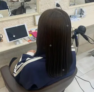 カラー 原田 雪花凜のヘアスタイル