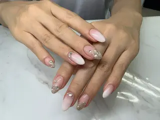 ネイル VIVIAN リサのネイルデザイン