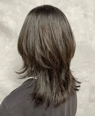 セミロング TAKIZAWA 武蔵小杉のヘアスタイル